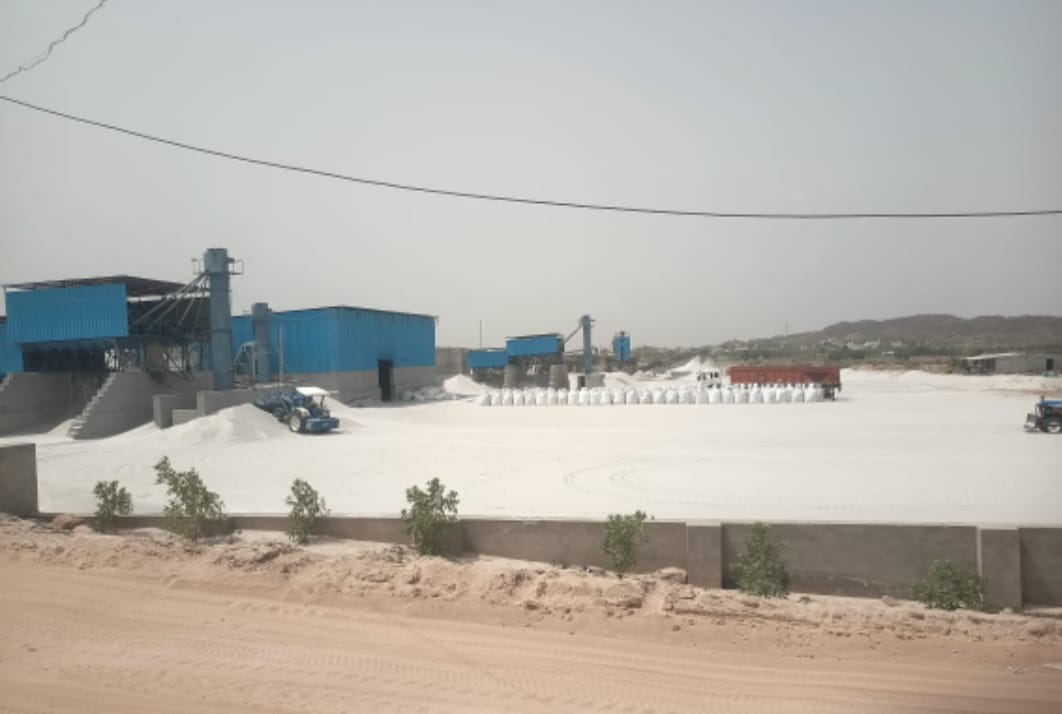 Premium White Silica Sand